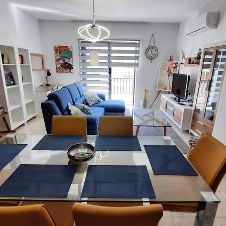Spacious Side-Sea View Apartment At St Paul'S Bay 圣保罗湾城 外观 照片