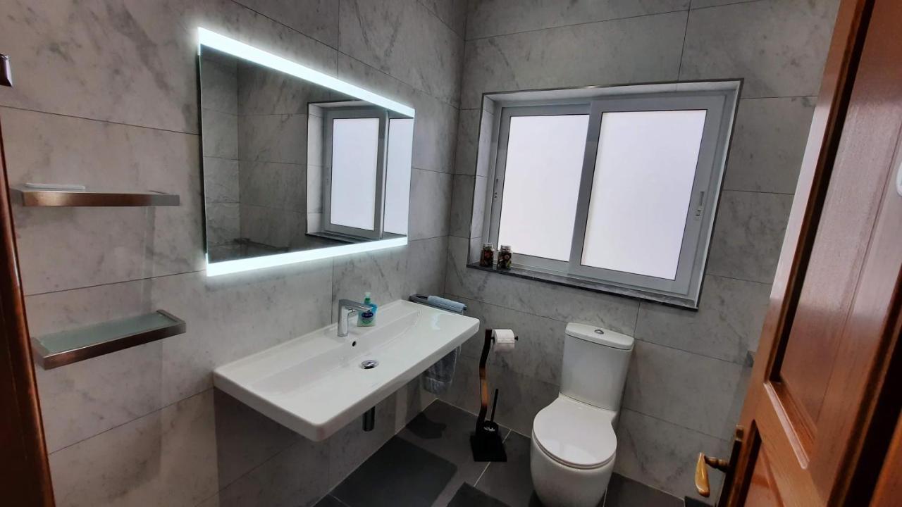 Spacious Side-Sea View Apartment At St Paul'S Bay 圣保罗湾城 外观 照片