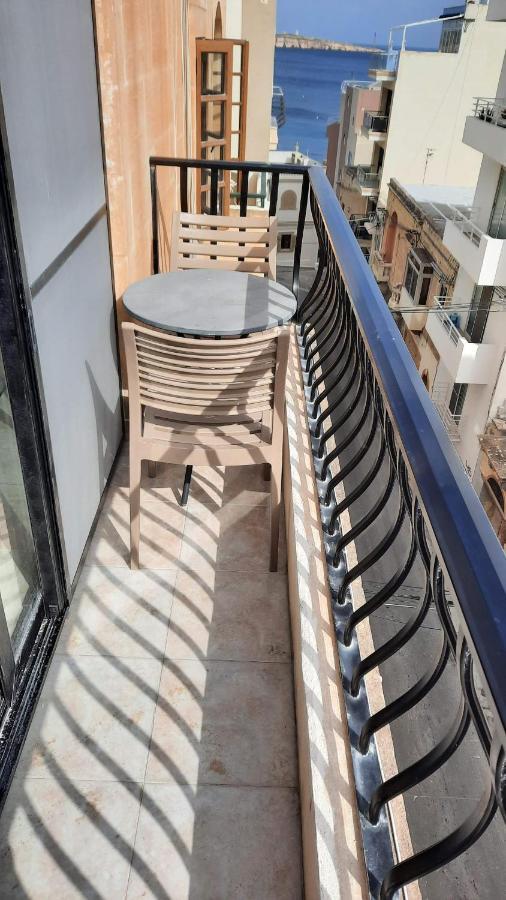 Spacious Side-Sea View Apartment At St Paul'S Bay 圣保罗湾城 外观 照片